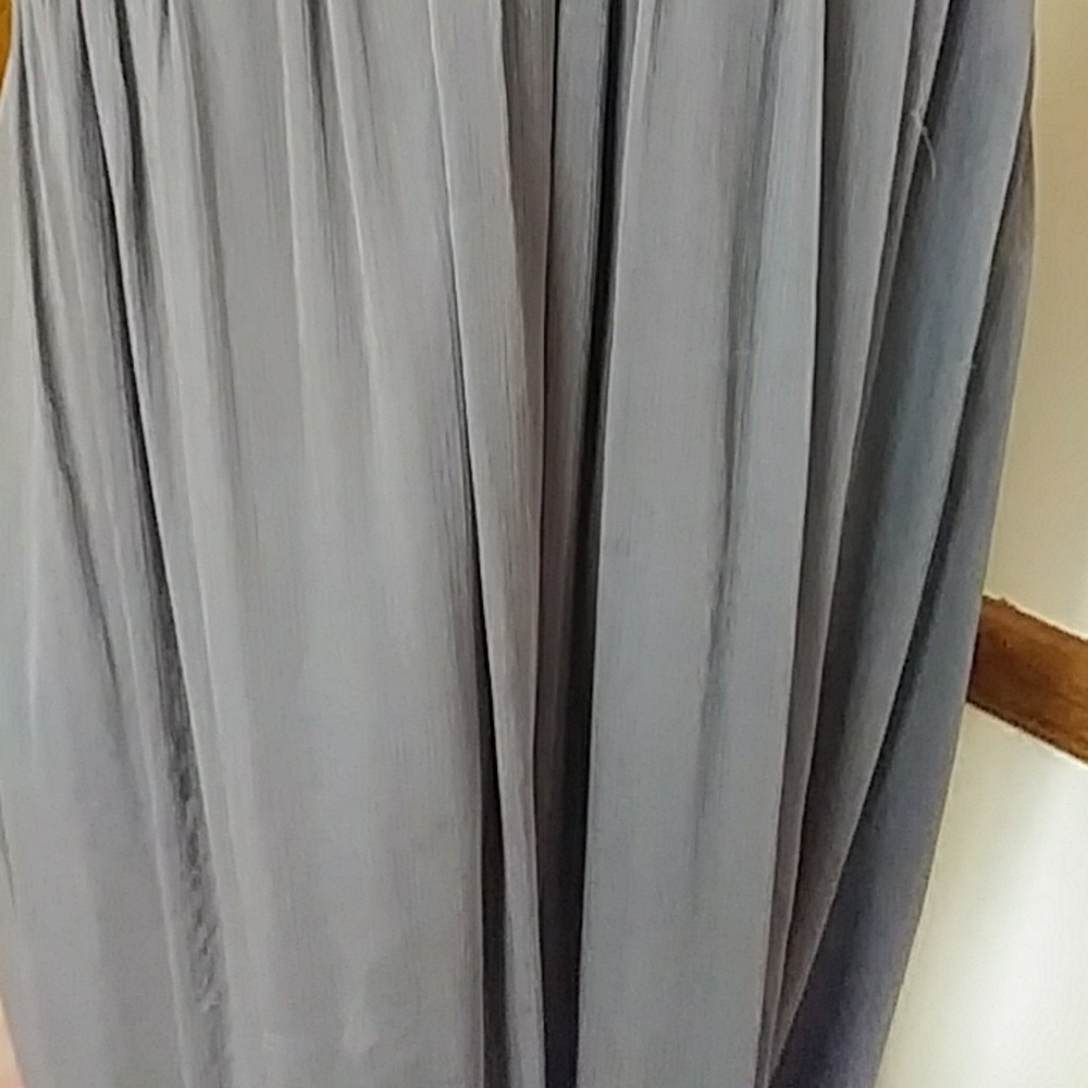 Dress - Picture 3 of 8